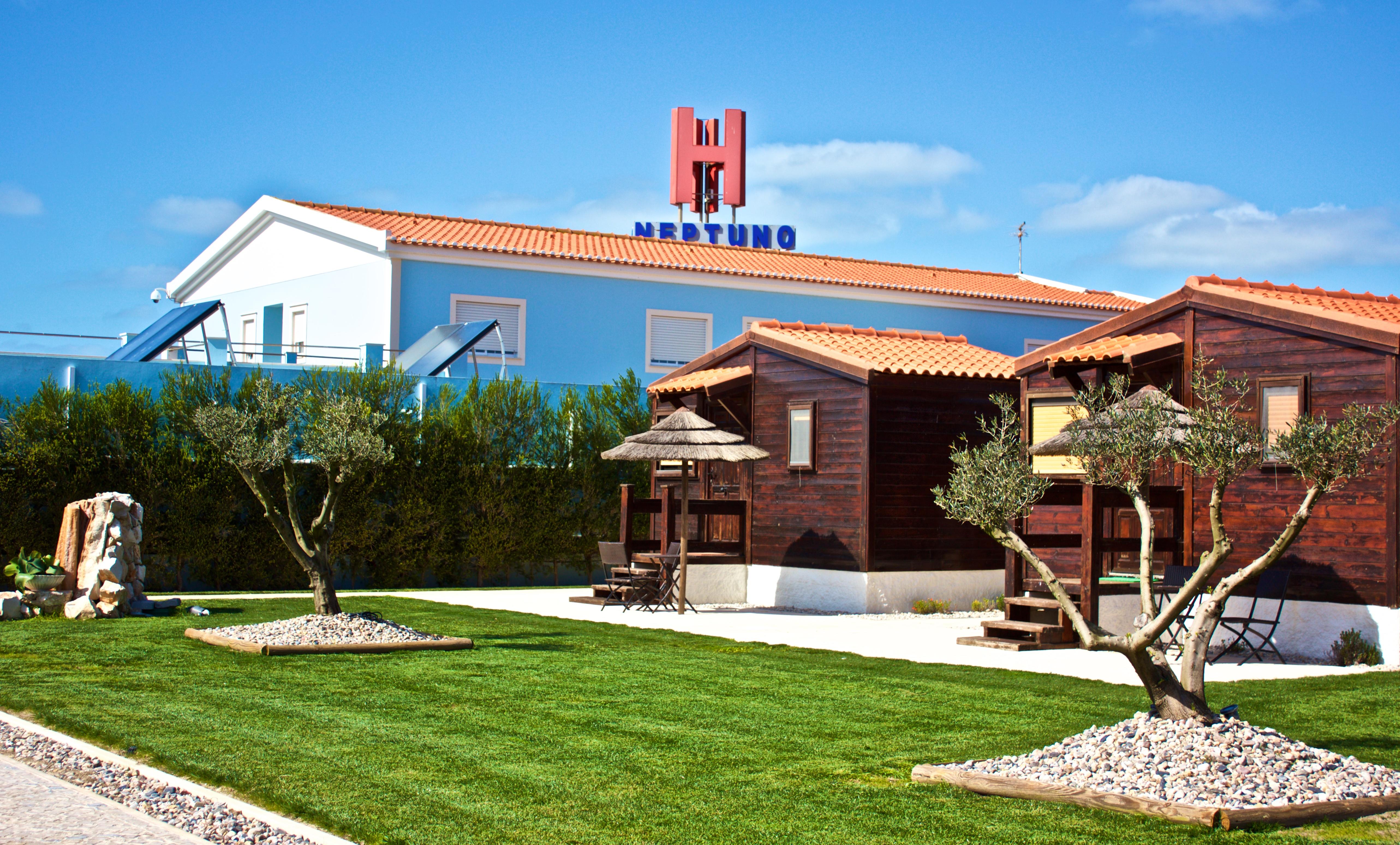 Hotel Neptuno Atouguia Da Baleia Buitenkant foto